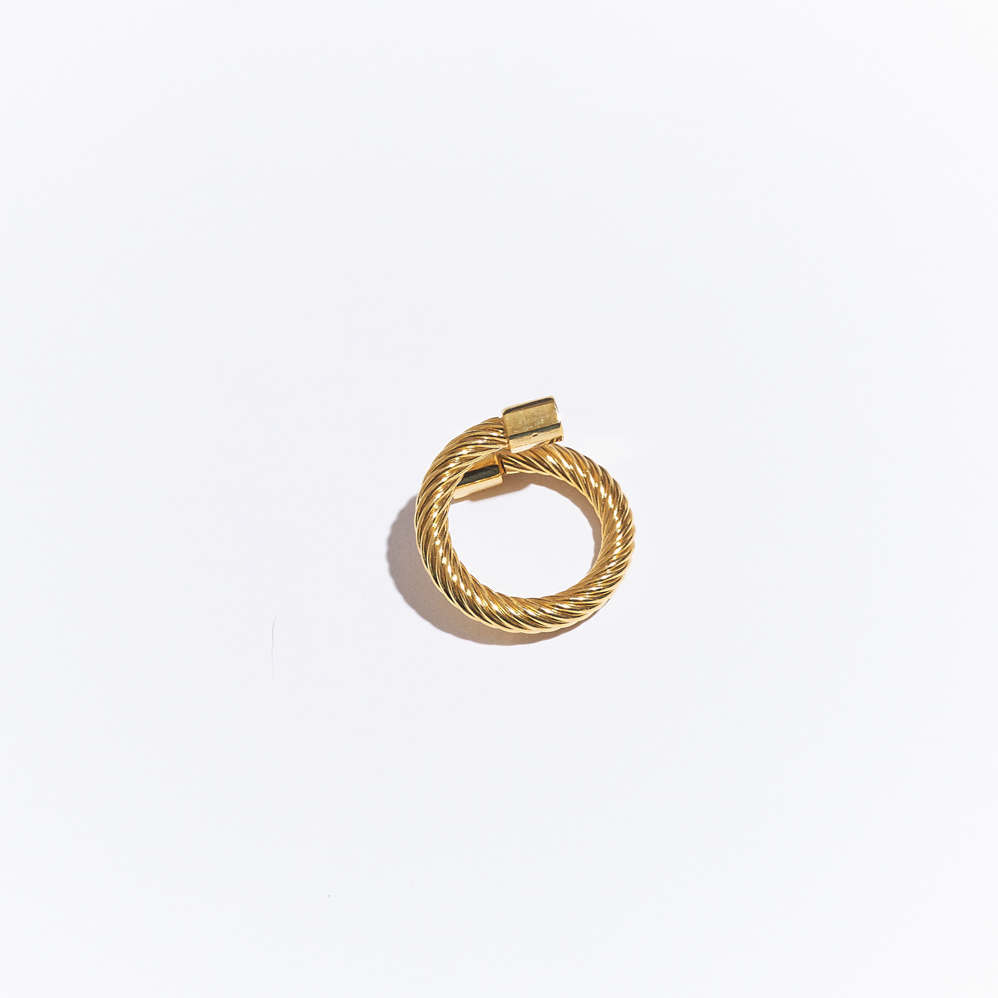 Marlen Square Point Ring