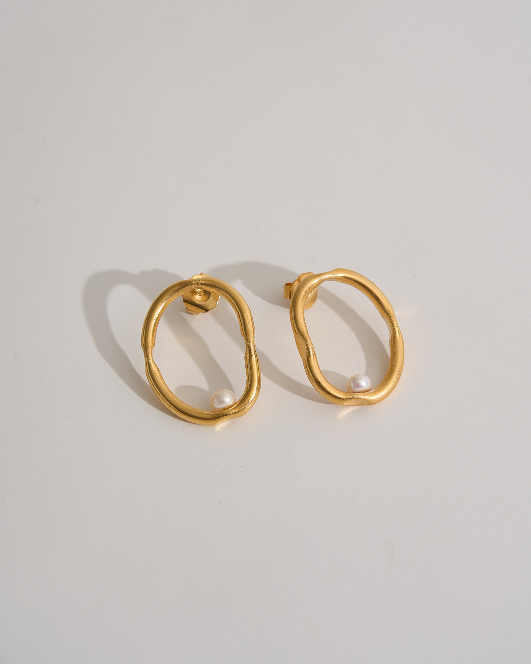 Renacer Pearl Midi Earrings