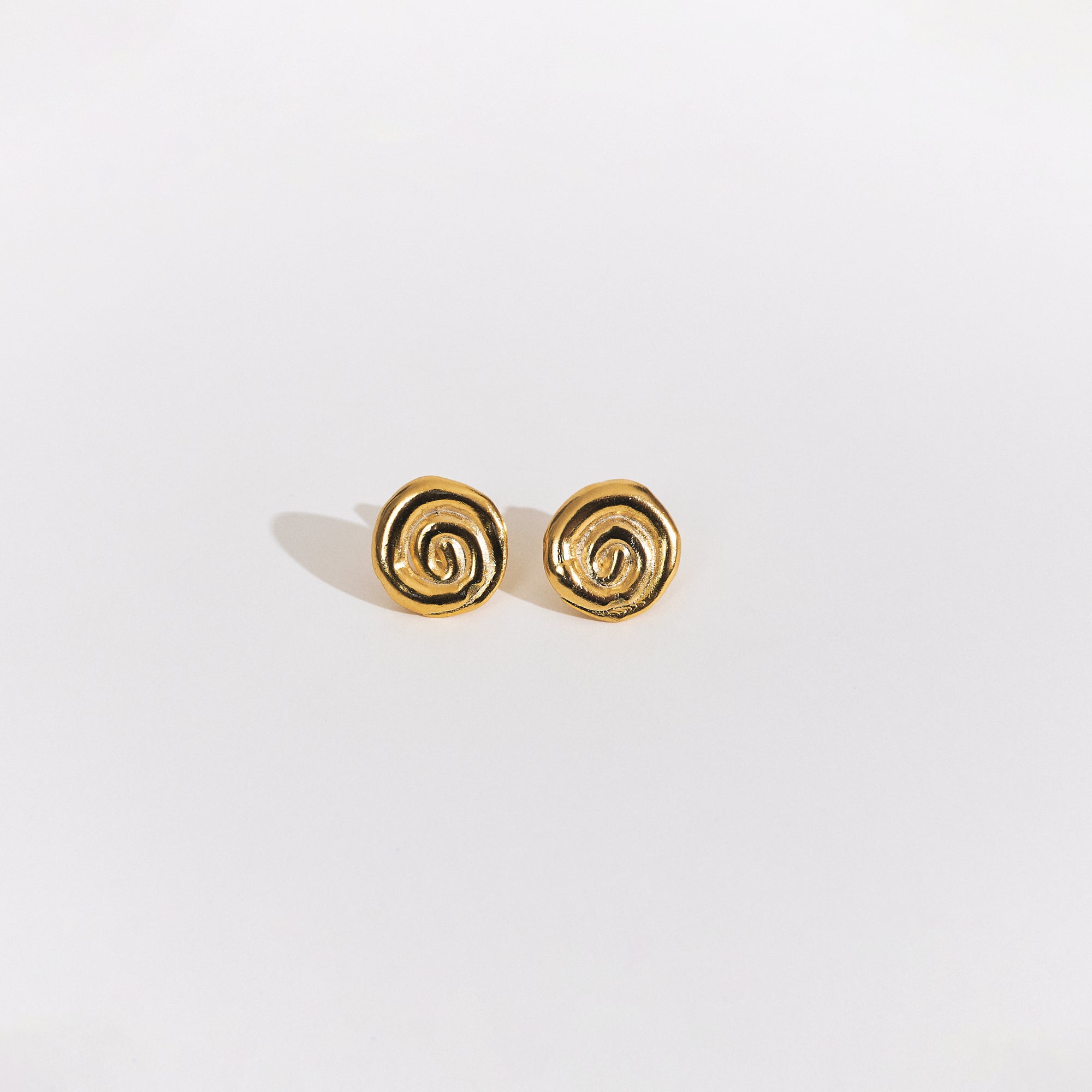 Aretes Molusco mini dorado