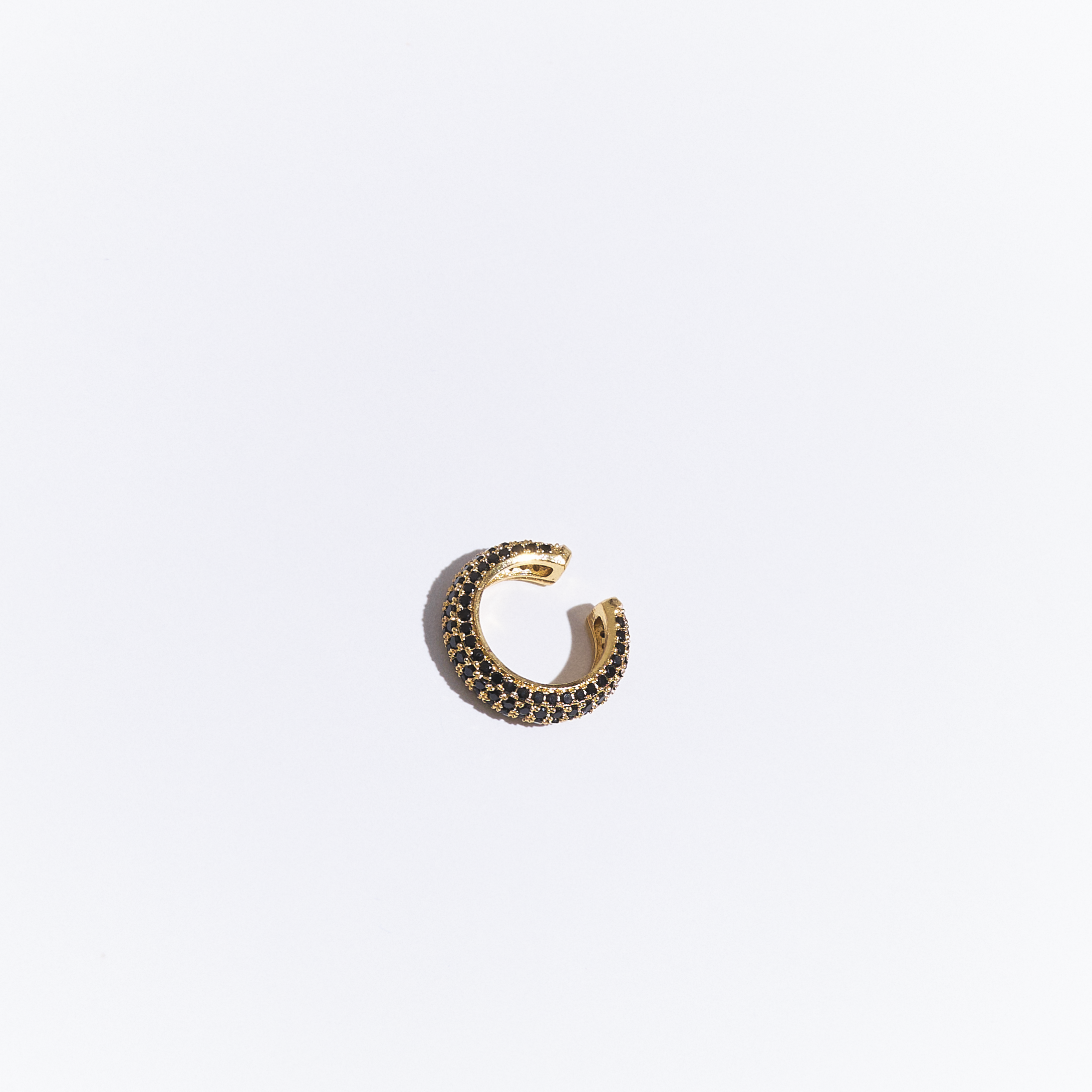 Egyptian Earcuff Black Golden